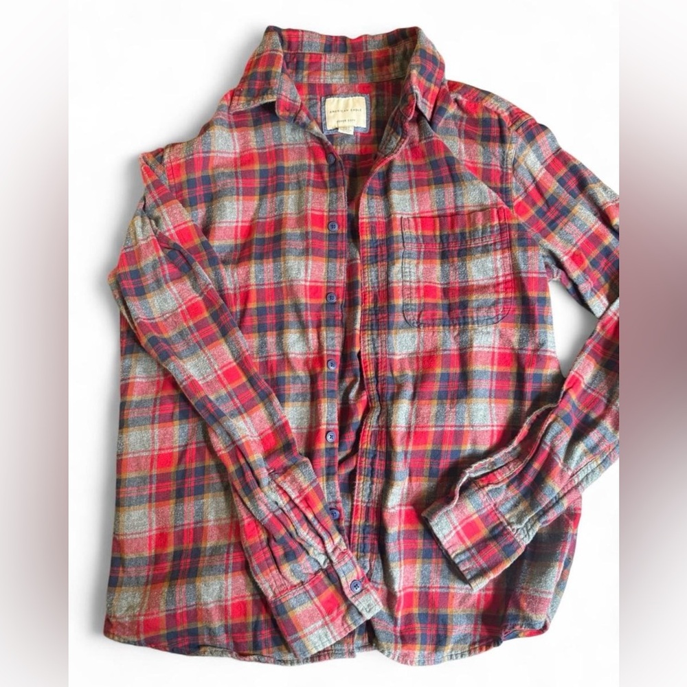 American Eagle Outfitters Red and Grey Plaid Button-Down Shirt